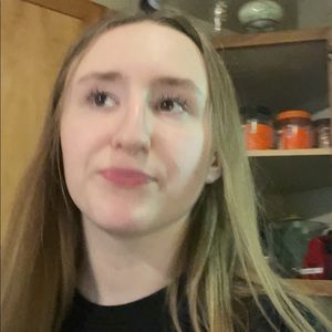 Meet your Posher, Briana